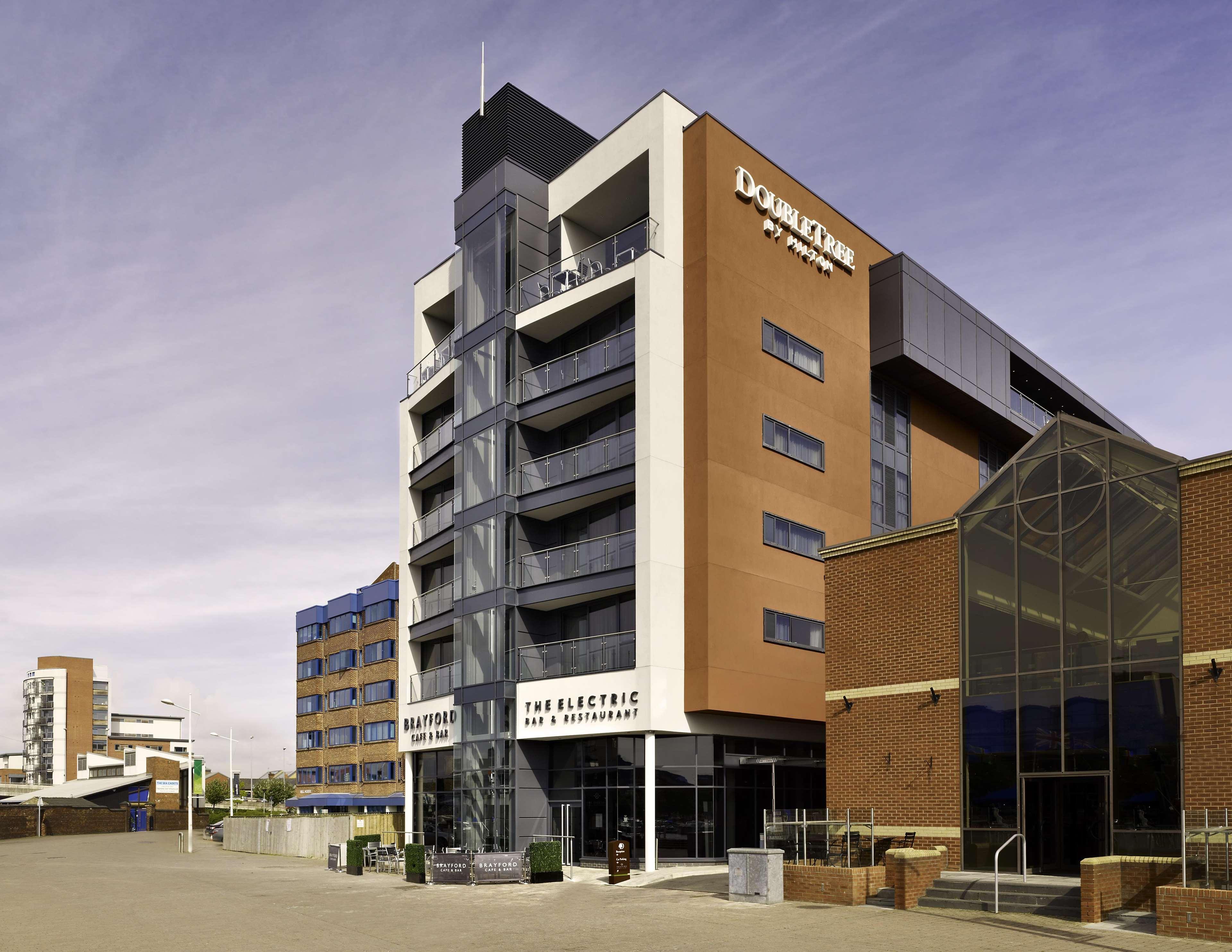 Hotel Doubletree By Hilton Lincoln Exterior foto